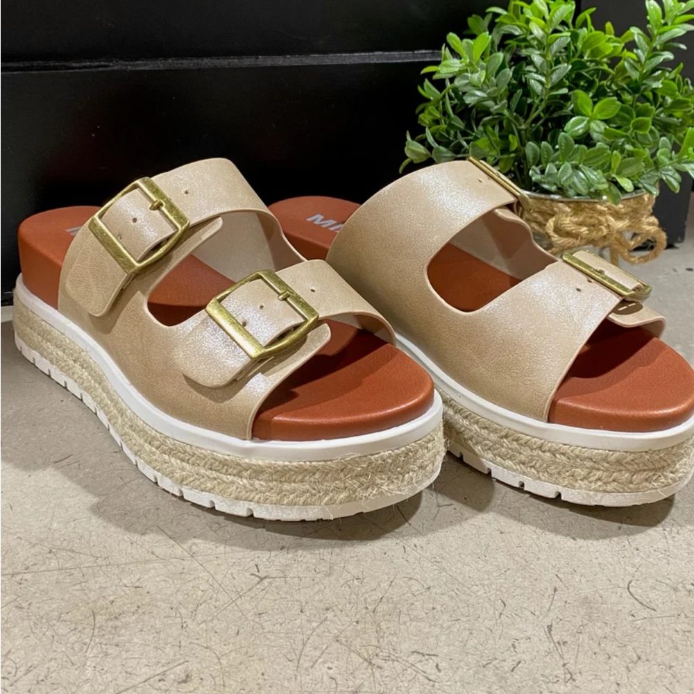 MIA Kely sandals